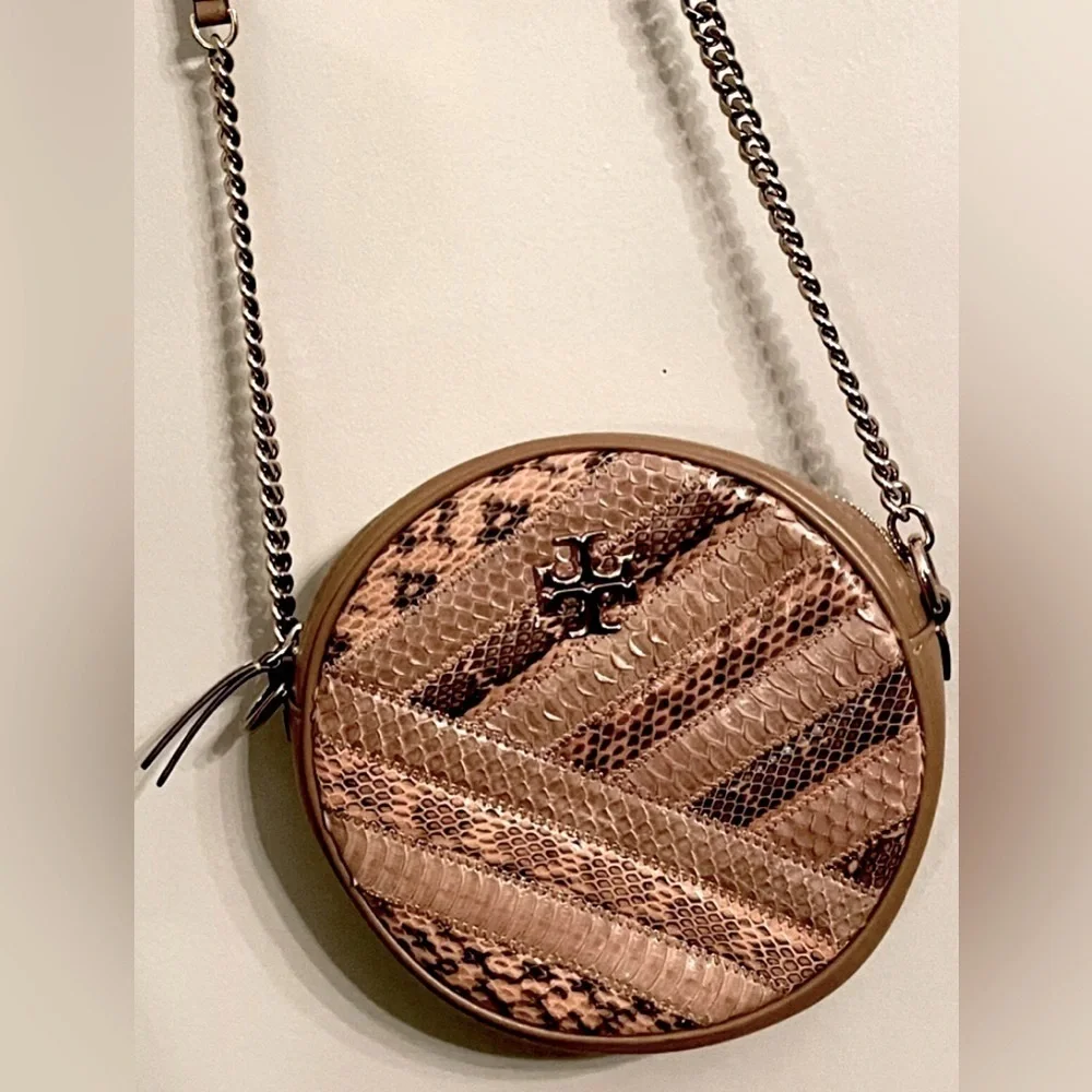 EUC Tory Burch Authentic Crossbody Bag At Awesome Prices To Buy Now & Save